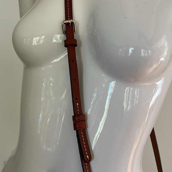 Dooney and Bourke Florentine Brown Leather Flat Zip Top Crossbody Bag - Picture 7 of 11